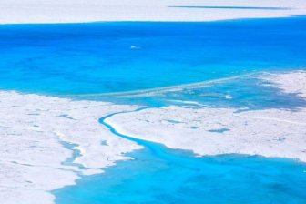Ученые: Льды в Антарктике начали таять с рекордной скоростью