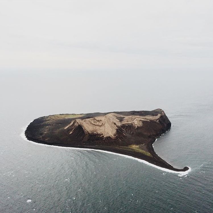 Как выглядит остров, на который не пускают людей