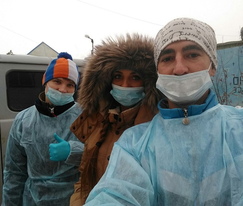 Бессребреник: врач из Челябинска Евгений Косовских каждую неделю помогает бездомным