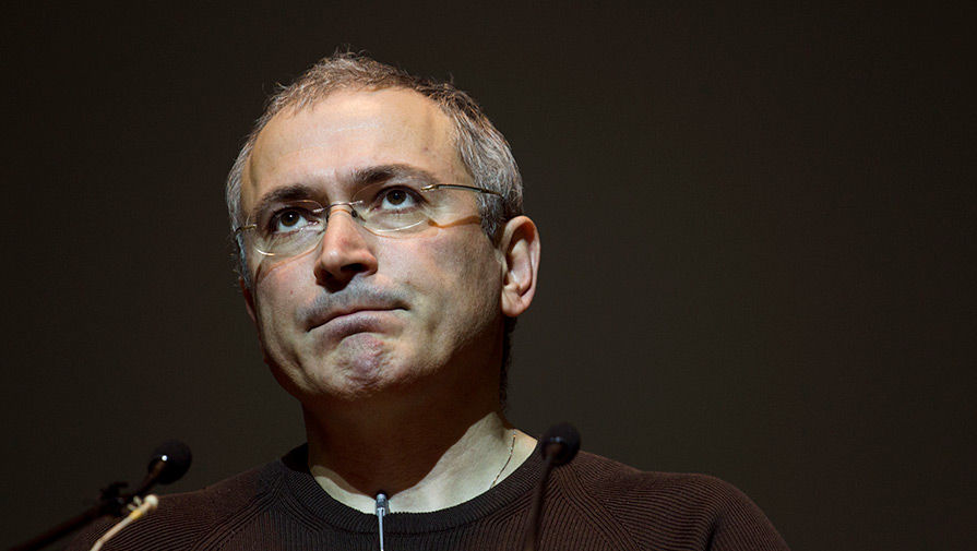 Кровавый олигарх: Ходорковский хочет переиначить гибель журналистов в ЦАР