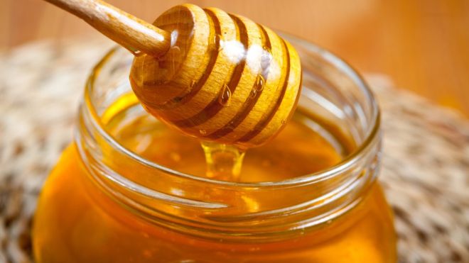 Минздрав Британии посоветовал лечить кашель медом вместо антибиотиков