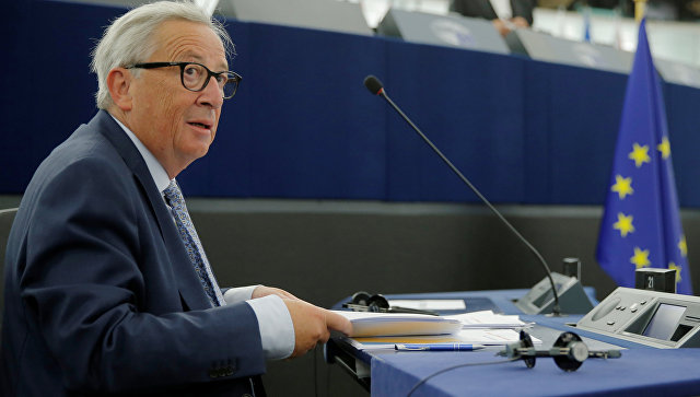 Глава Евросоюза объявил начало "избавления от доллара"