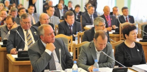 Омские депутаты обеспокоились миграционным оттоком молодежи из города