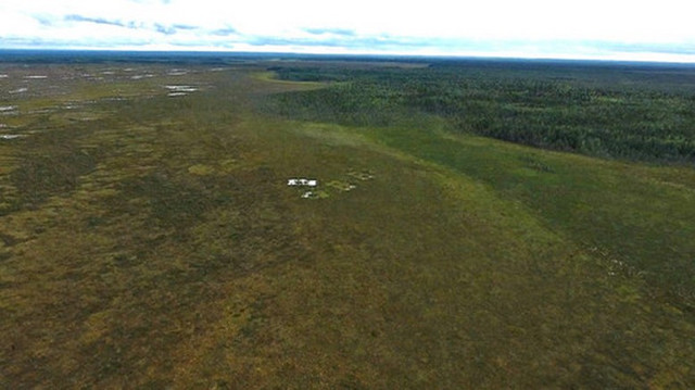 В Архангельской области ученые нашли загадочные отверстия в земле