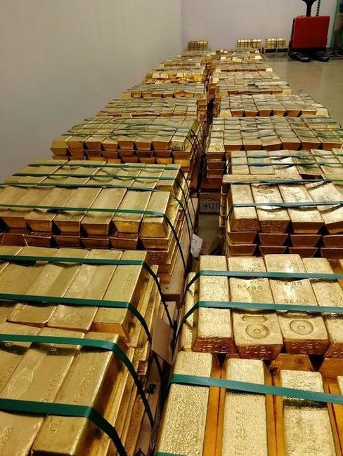 Венгры начали активно скупать золото в резервы. Рост в 10 раз!