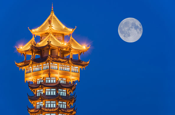 Китай запустит в небо искусственную Луну