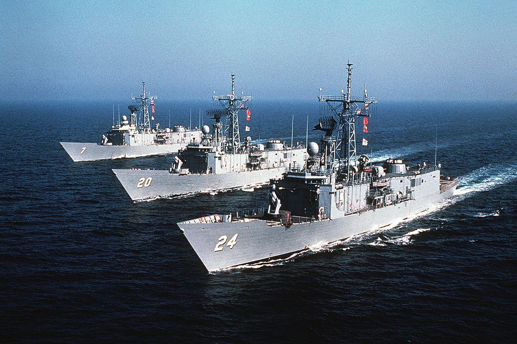 «Излишнее военное имущество»: США думает продать Киеву вместо военных кораблей ржавый металлолом