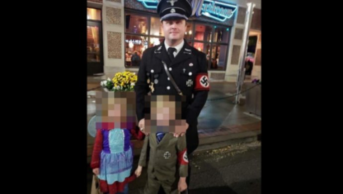Американец нарядил сына в костюм Гитлера и удивился, когда его затравили