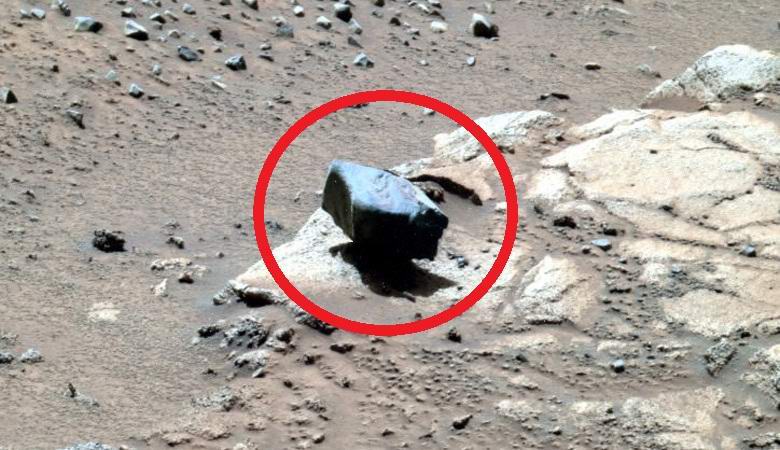 На Марсе нашли левитирующую глыбу