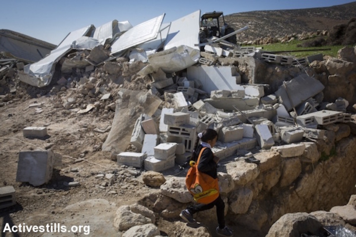 Израиль напал на палестинские деревни.