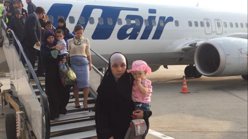 Вывезенные из Ирака россиянки с детьми прибыли в Москву