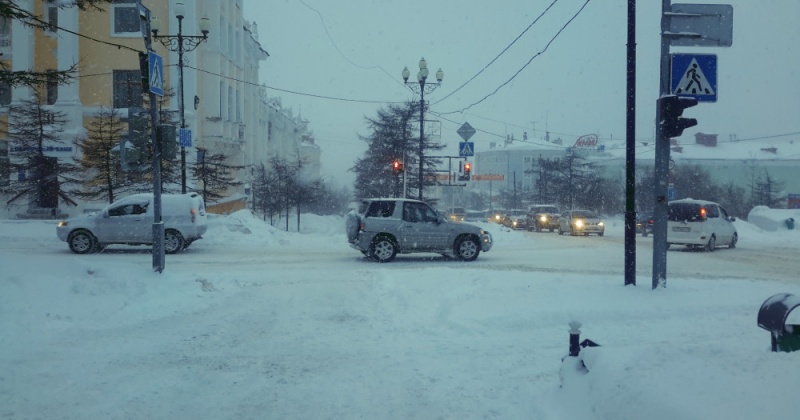 На Колыме готовятся встретить уже третий за месяц снежный циклон