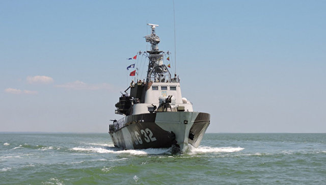 Три корабля ВМС Украины пересекли российскую границу