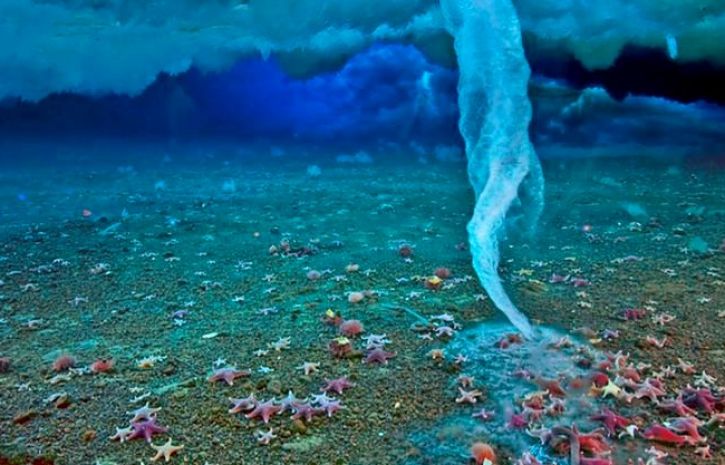 Ледяной палец смерти – удивительное подводное явление