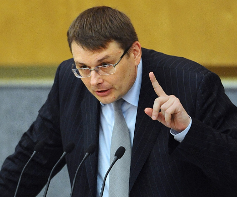 «Нас ждет катастрофа»: депутат Госдумы неожиданно призвал россиян готовиться к «кровавым событиям»