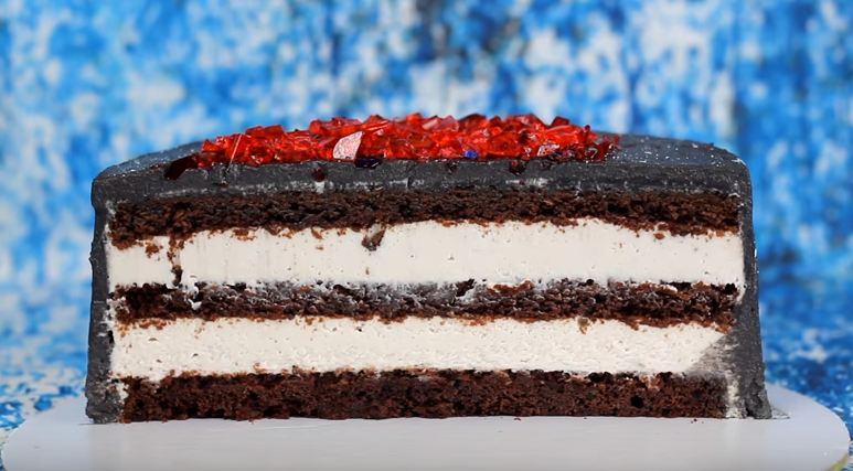 Рецепт необыкновенного торта Шоколадный бисквит с малиновым кремом Как украсить торт изомальтом