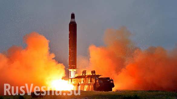 КНДР готовится к новому пуску, военные транспортируют ракету к побережью, — Сеул