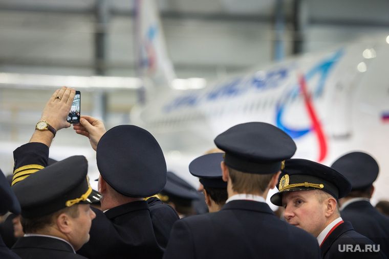 Российские пилоты перерабатывают так, что уезжают из страны сотнями
