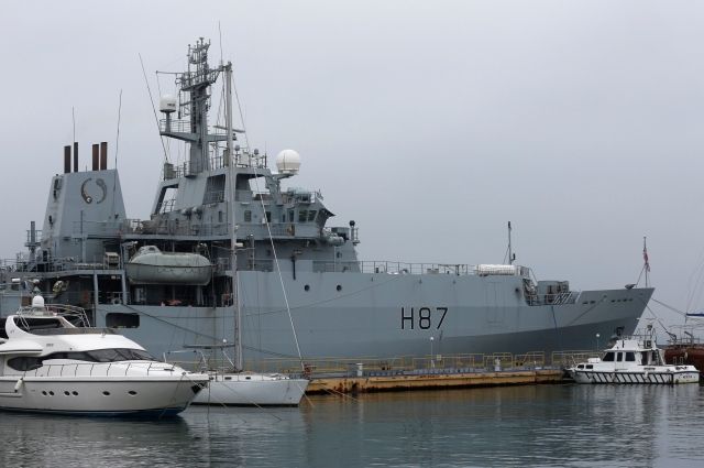 На Украине предлагают отправить британский корабль через Керченский пролив