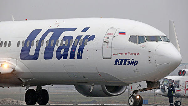 В российском аэропорту аварийно сел самолет "UTair"