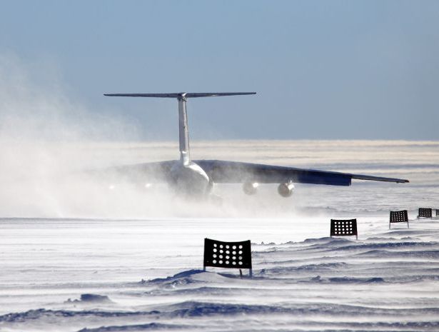 Авиация РФ будет регулярно патрулировать Арктику