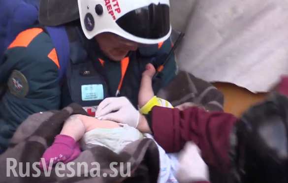 Рождественское чудо: спасённый из-под обломков в Магнитогорске младенец пришёл в сознание