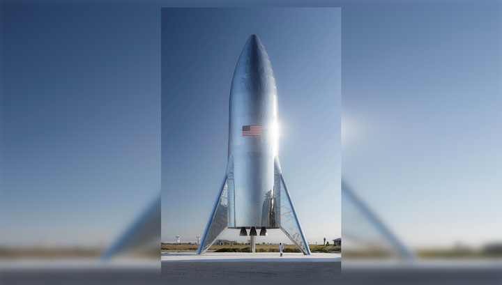 Монтаж завершен: Илон Маск показал ракету для суборбитальных полетов