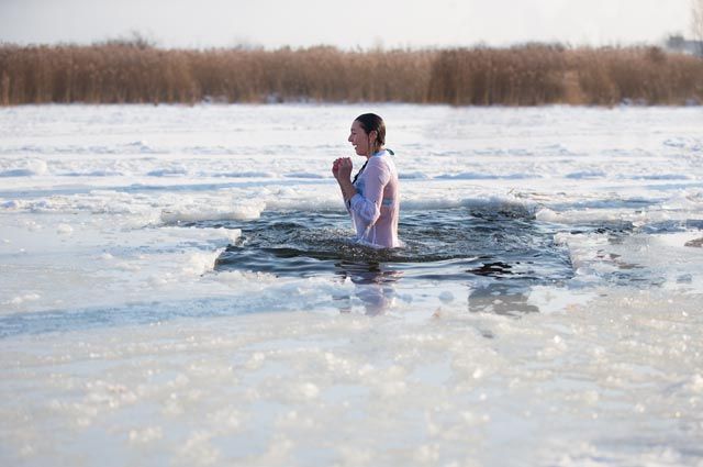 Могут ли некрещеные купаться на Крещение?
