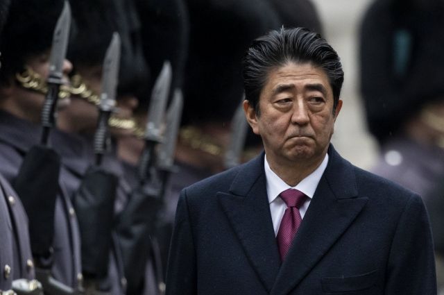 Японское СМИ раскритиковало Абэ за спешку по мирному договору с РФ