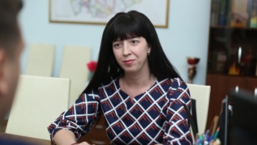 На Алтае чиновница назвала завышенными требования молодых учителей на достойную зарплату