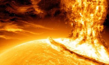 Вспышки на Солнце вызывают аномалии в строении клеток человека
