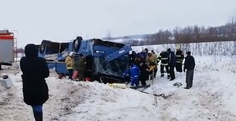 Число погибших в аварии с автобусом в Калужской области увеличилось