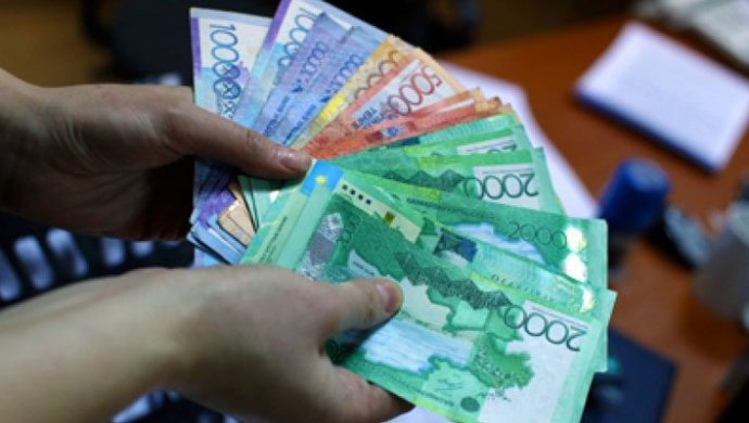 Казахстанцы погрязли в кредитах