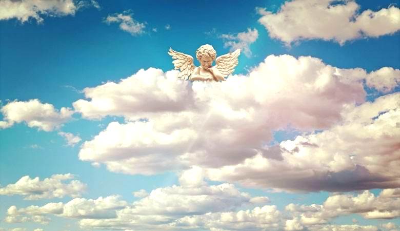 Странная фигура или необычное облако в небе удивило сицилийцев