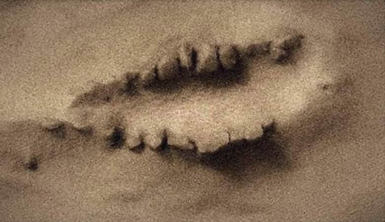 На Марсе обнаружили что-то похожее на «зубастый рот»