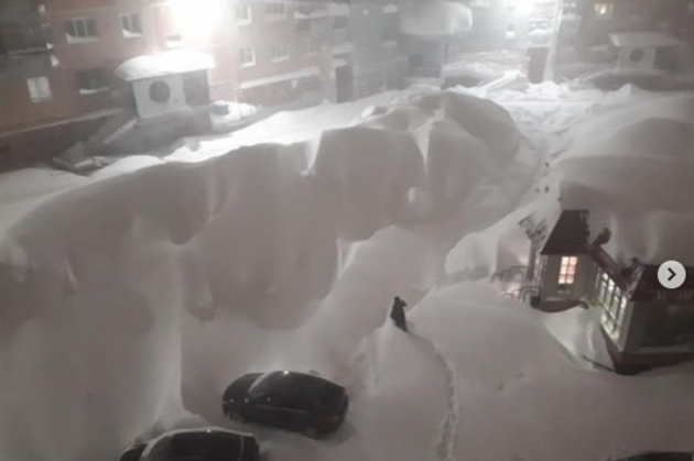 Норильск «утонул» в снегу