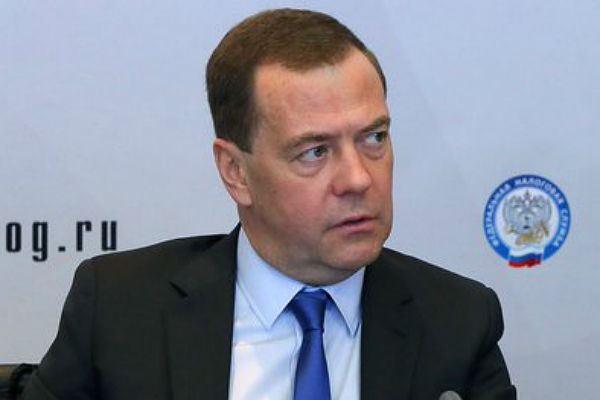 Медведев рассказал, как не надо проводить «мусорную реформу»