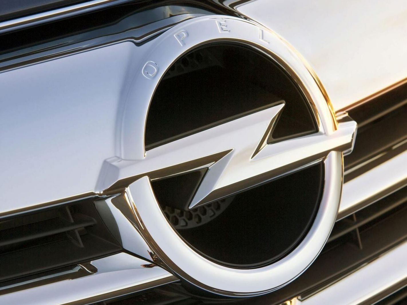 Opel официально объявил о возвращении в Россию​