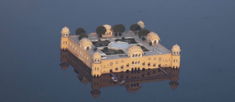 Водный дворец Джал-Махал