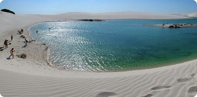 Пустыня Ленсойс с островками пресной воды