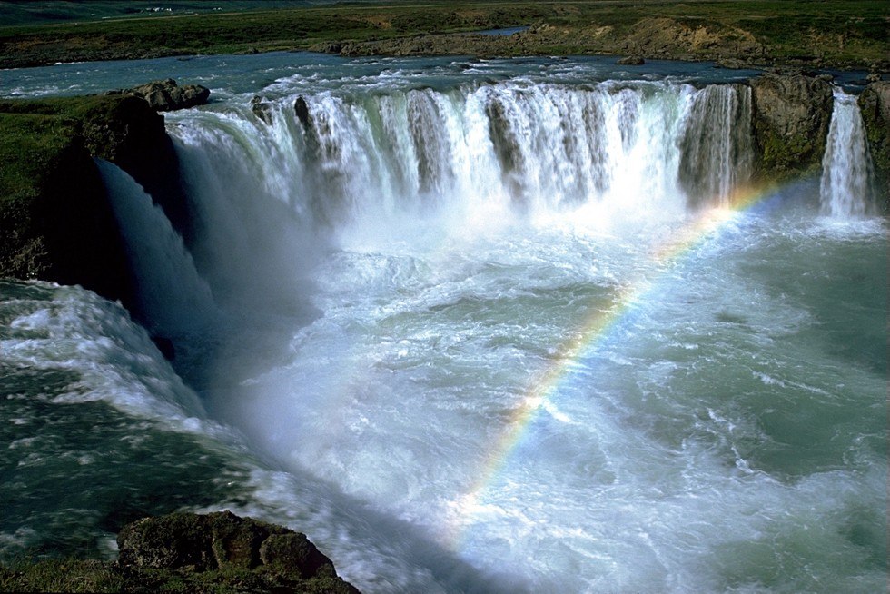 Водопад Годафосс: одно из природных чудес Исландии