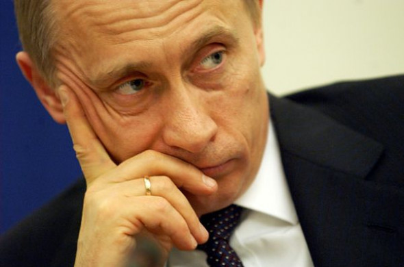 «Вчера было рано, завтра будет поздно» или Почему Путин не может уволить либералов-2. Михаил Хазинязь