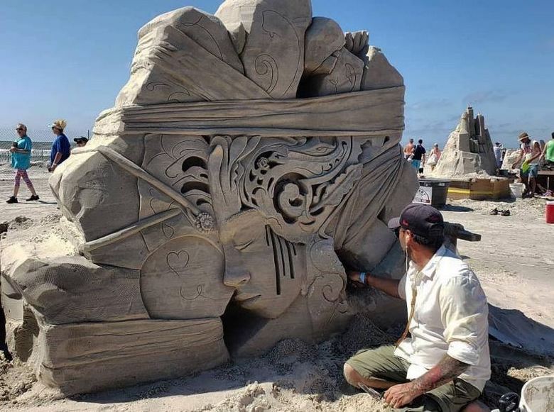 Прошел очередной конкурс песчаных скульптур