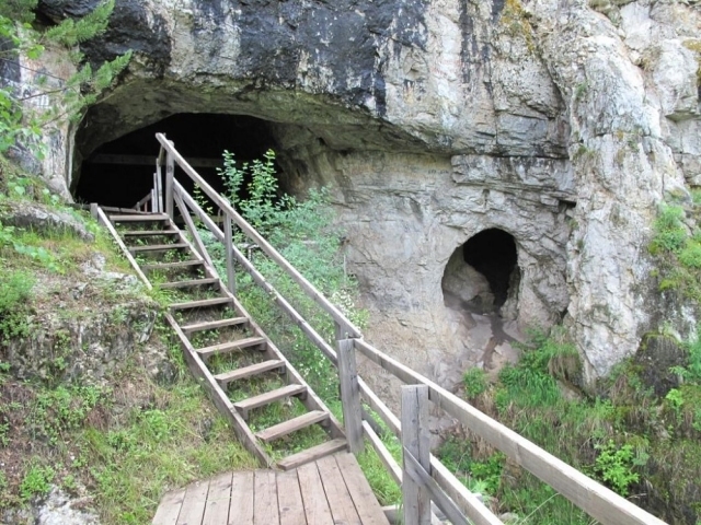 Происхождение глиняных слоев в Денисовой пещере