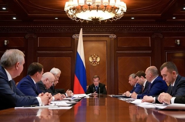 Медведев устроил «Роскосмосу» разнос