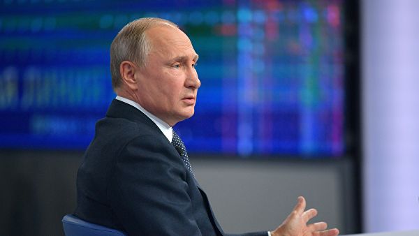 Владимир Путин во время «Прямой линии» рассказал о грядущем росте зарплат и пенсий