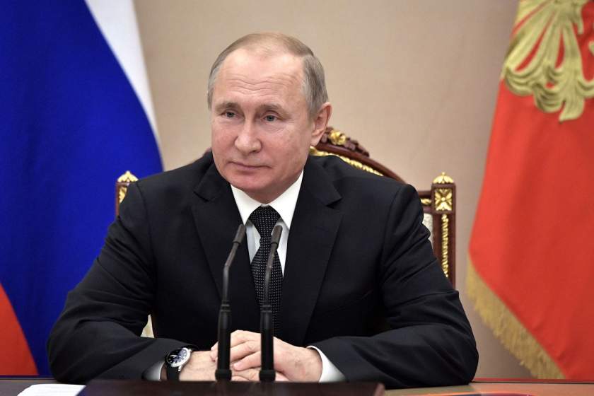 Путин намекнул, что Украине придётся исполнять его указы
