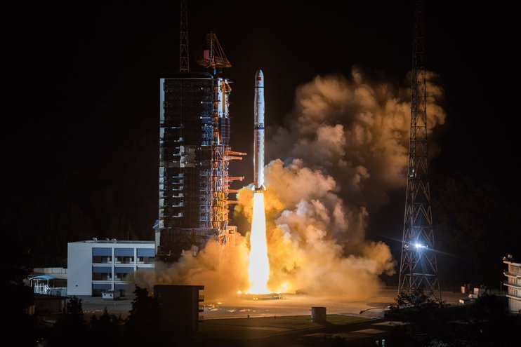 Китай намерен запустить в космос 100 спутников к 2025 году