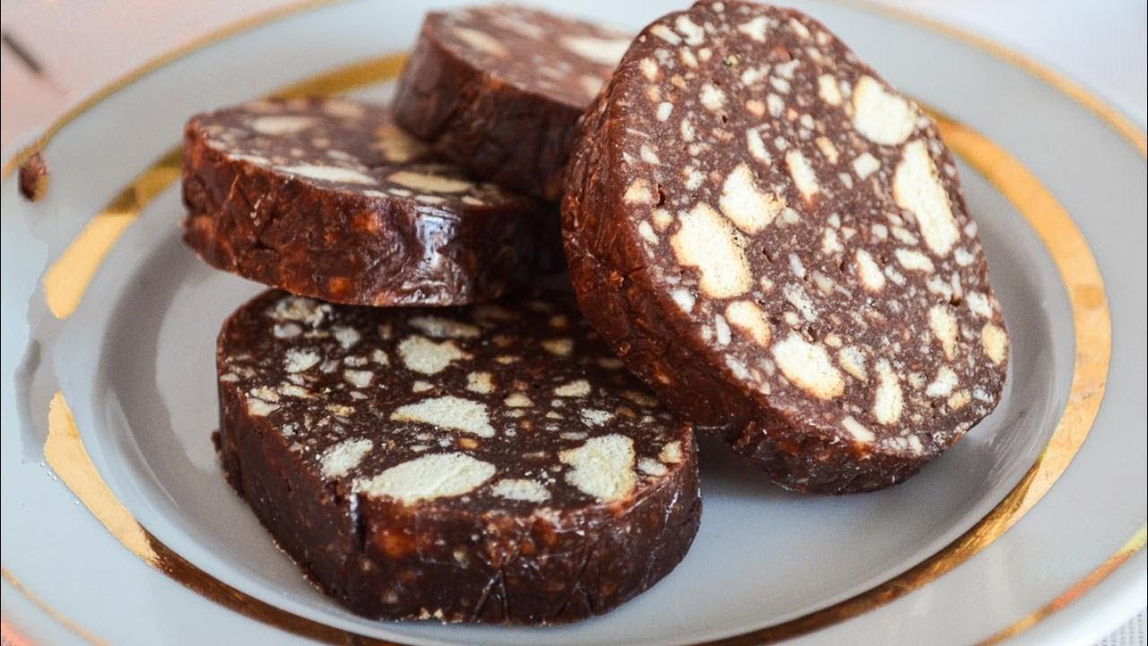 Шоколадная колбаса из печенья со сгущенкой без выпечки. Очень вкусный десерт к чаю