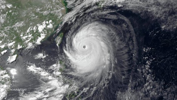 На Приморье надвигается мощный тайфун "Данас"
